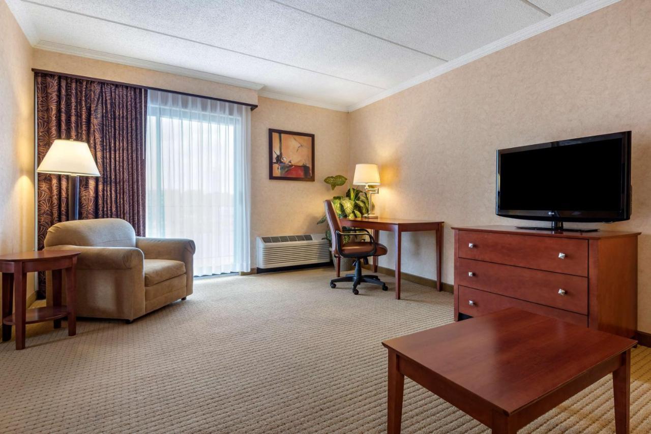 Best Western Plus Oswego Hotel&Conference Center Exterior foto